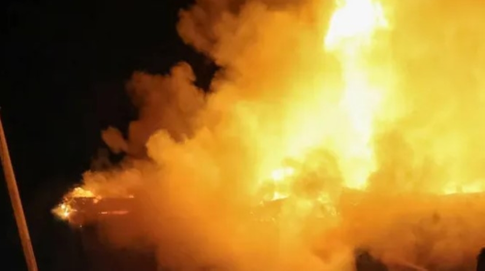 البحرين.-السيطرة-على-حريق-اندلع-في-شقة-سكنية-جراء-عدوان-إيراني