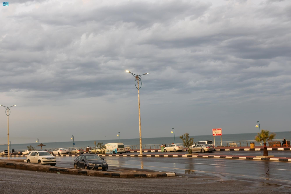 الأرصاد-تنبّه-من-أمطار-متوسطة-إلى-غزيرة-على-جازان