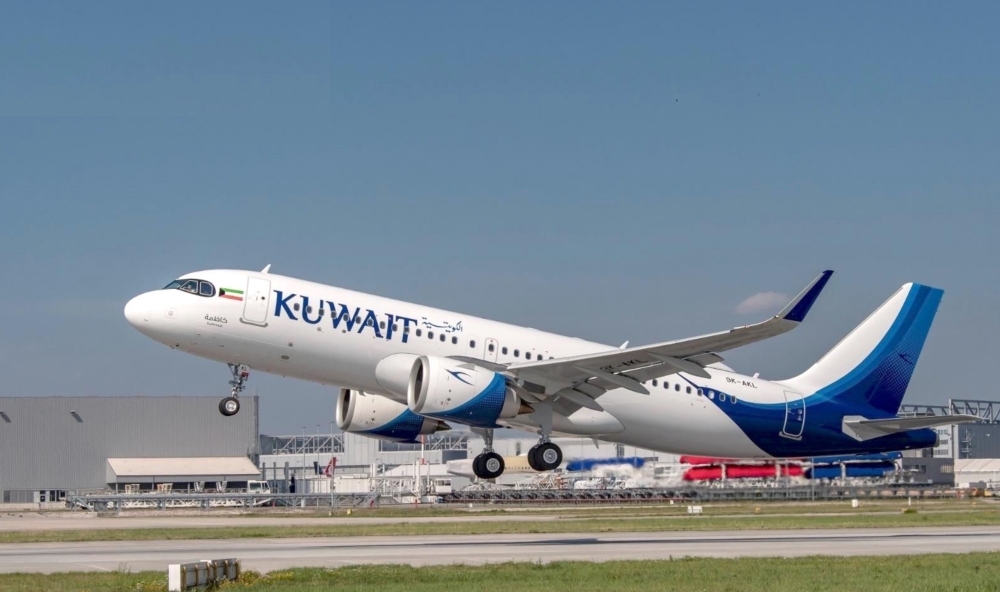 السيطرة-على-حريق-في-خزاني-وقود-بمطار-الكويت-الدولي