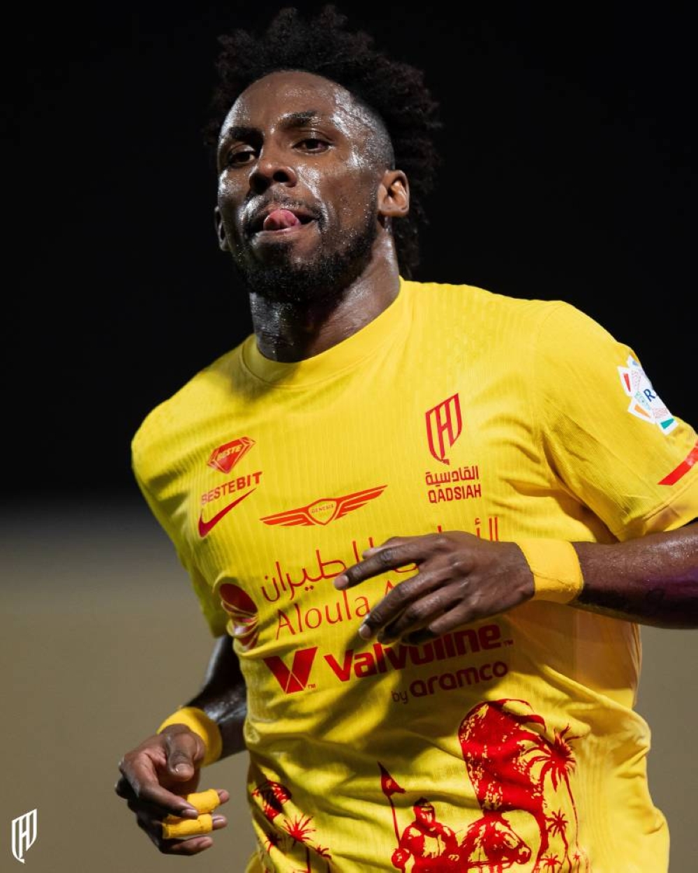 مكسيكي-يصعد-لعرش-توني