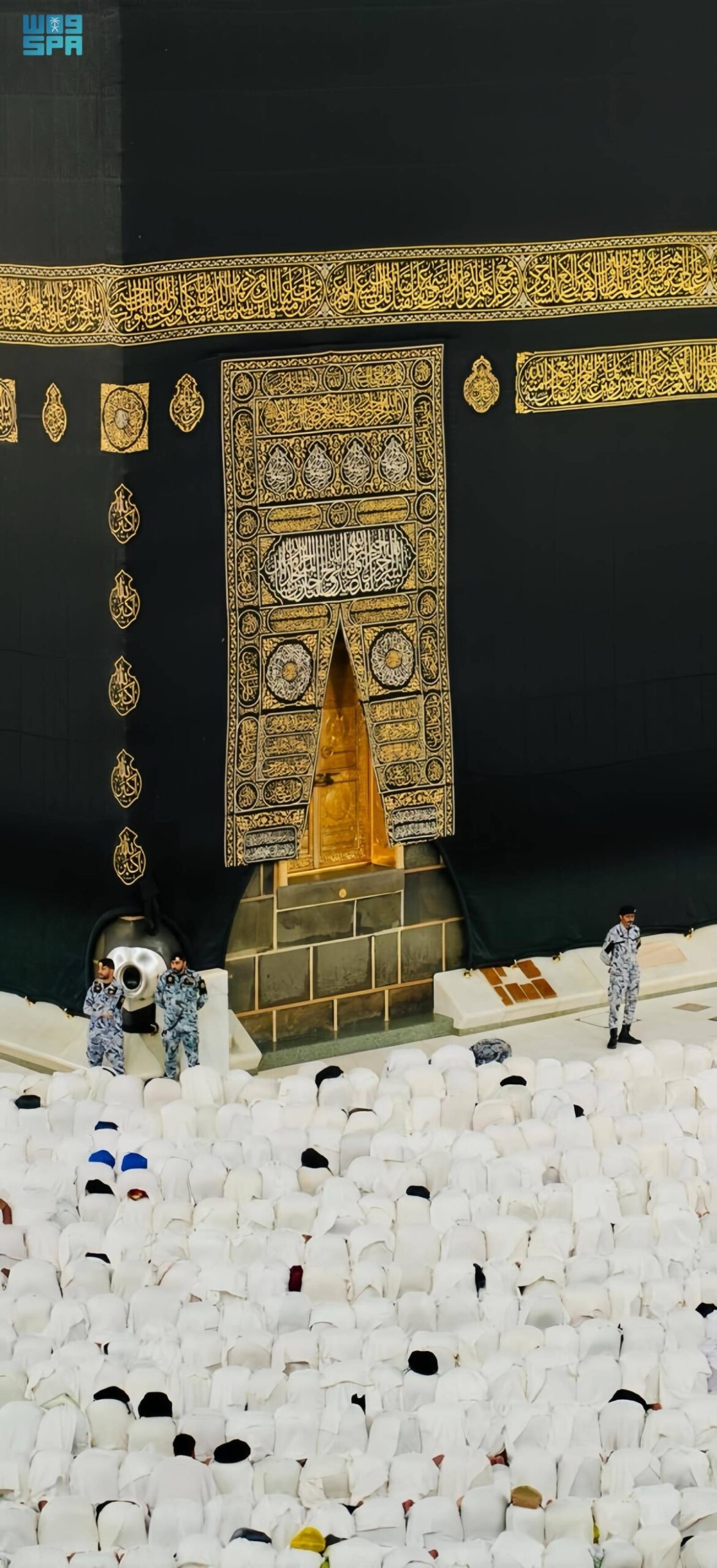 قطع-«المعجن»-في-شاذروان-الكعبة.-شواهد-تاريخية-توثق-مراحل-عمارة-البيت-العتيق