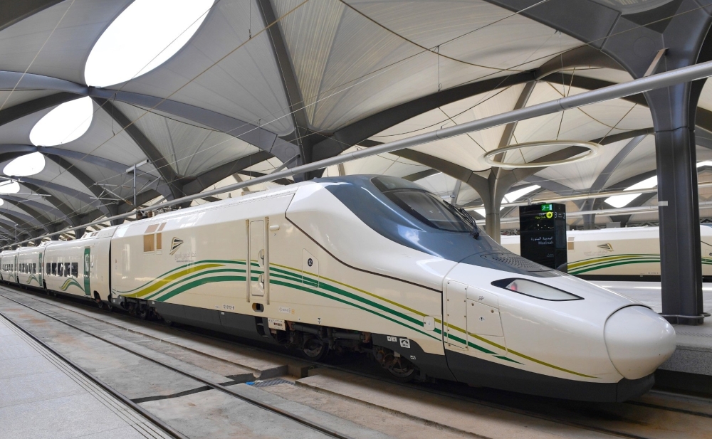 منذ-بداية-شهر-رمضان.-أكثر-700-ألف-راكب-عبر-قطار-الحرمين-السريع