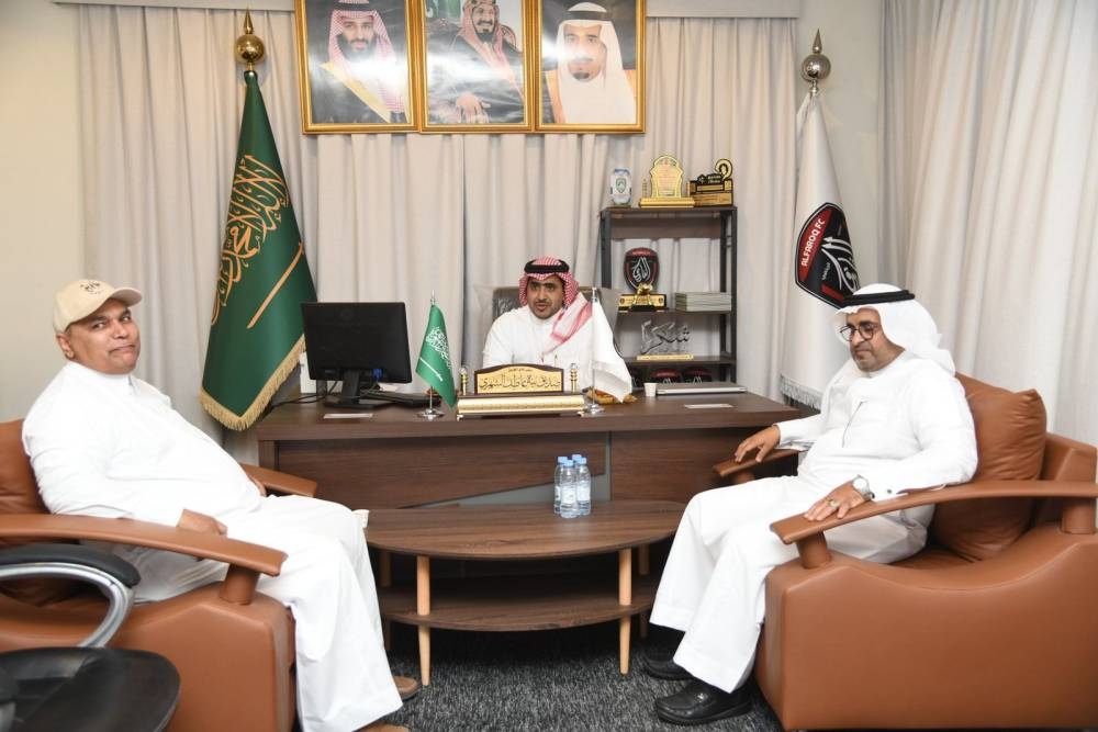 آل-حنتوم-يزور-الفاروق