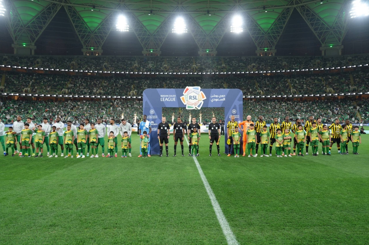 “مجتمع-جميل-السعودية”-تنظم-مرافقة-الأطفال-الأيتام-للاعبي-“ديربي”-الاتحاد-والأهلي-في-مبادرة-اجتماعية