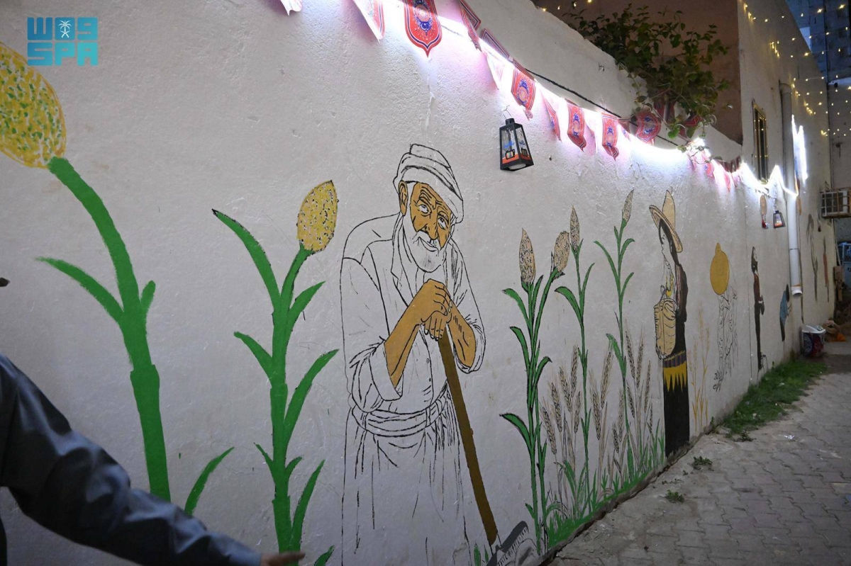 أبوعريش.-شوارع-تتزين-بالأنوار-وتستعيد-ذاكرة-البيوت-القديمة