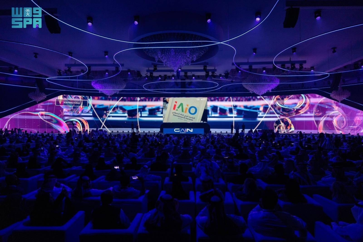 المملكة-تبني-منظومة-عالمية-
للبيانات-والذكاء-الاصطناعي-لتعزز-قدرتها-التنافسية-في-التقنيات-المتقدمة