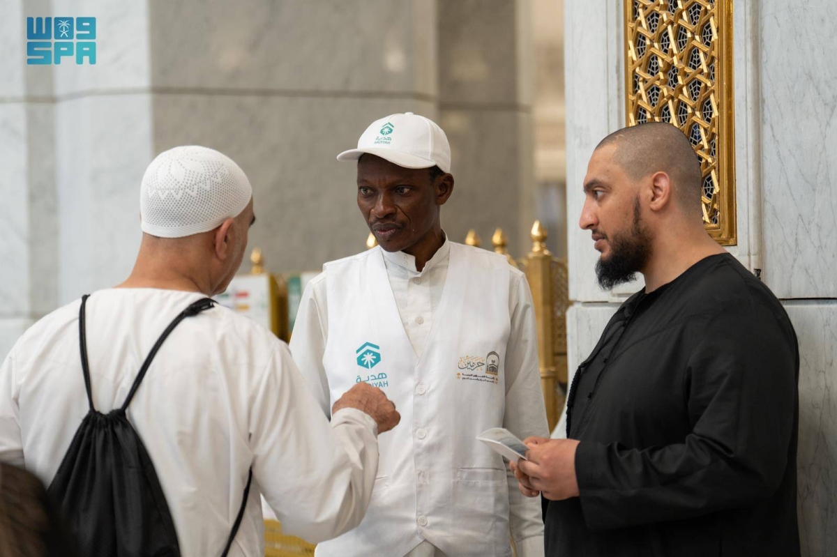 +350-ألف-مستفيد-من-الإجابة-عن-الاستفسارات-بالمسجد-الحرام