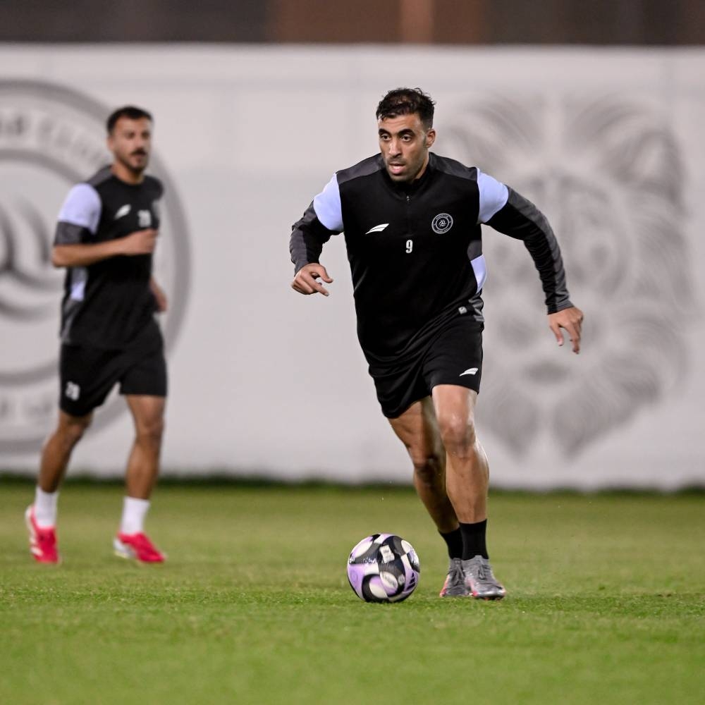 الشباب-يستعد-للديربي-بالتكتيك