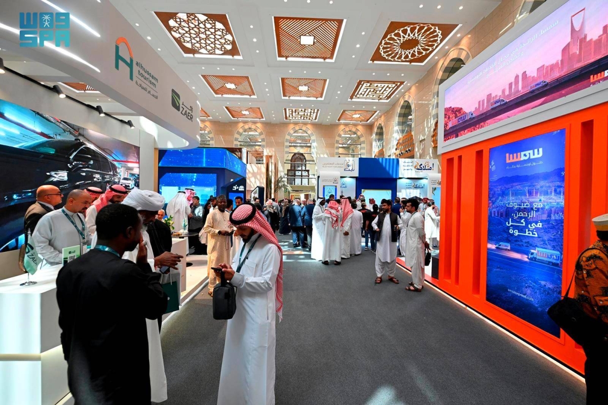 جلسات-منتدى-العمرة-والزيارة-تناقش-استراتيجيات-تحسين-تجربة-الزائر