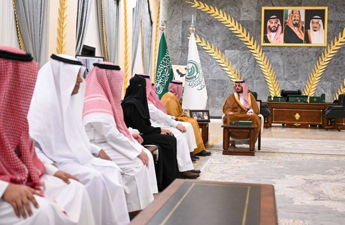 محافظ-الطائف-يلتقي-مدير-عام-تدريب-منطقة-مكة-وقيادات-منشآت-التدريب-التقني-والمهني-بالطائف
