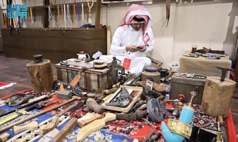 مهرجان-الفنون-التقليدية-2026
يعزز-الهوية-الوطنية-ويبرز-الموروث-الأدائي