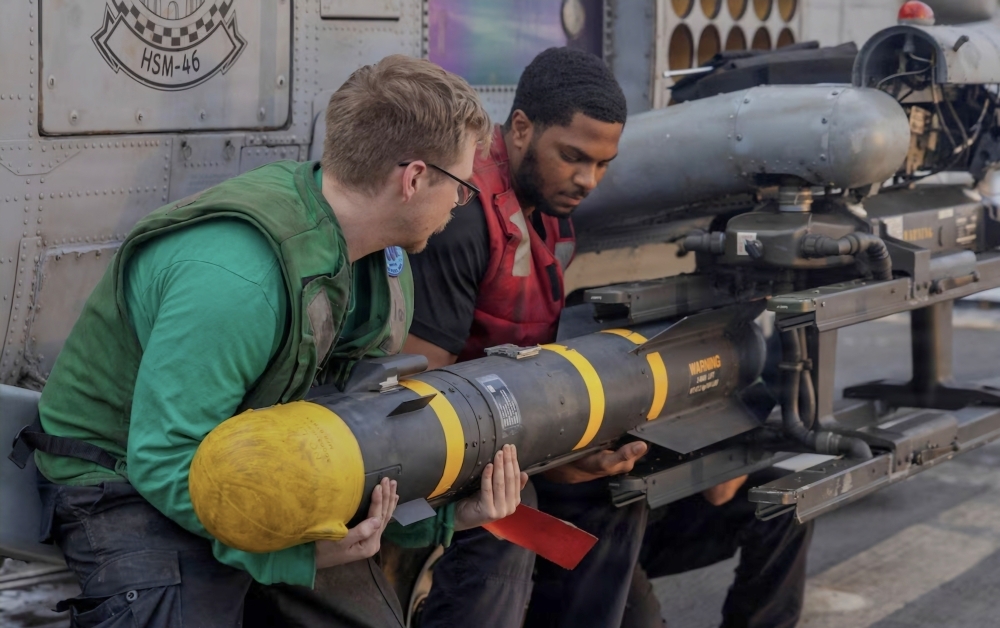 تصعيد-أمريكي-شامل-وانقسام-إيراني-حاد