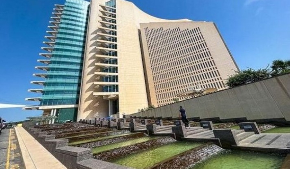 الكويت:-إخماد-حريقي-مجمع-الوزارات-والقطاع-النفطي-دون-إصابات