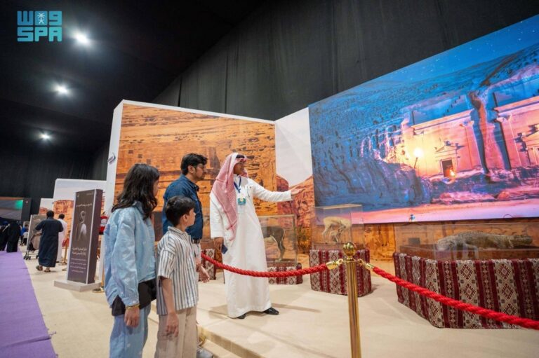 الجناح-السعودي-بمهرجان-الثقافات-والشعوب-يبرز-تاريخ-المملكة-ومسيرة-نمائها-الوطني