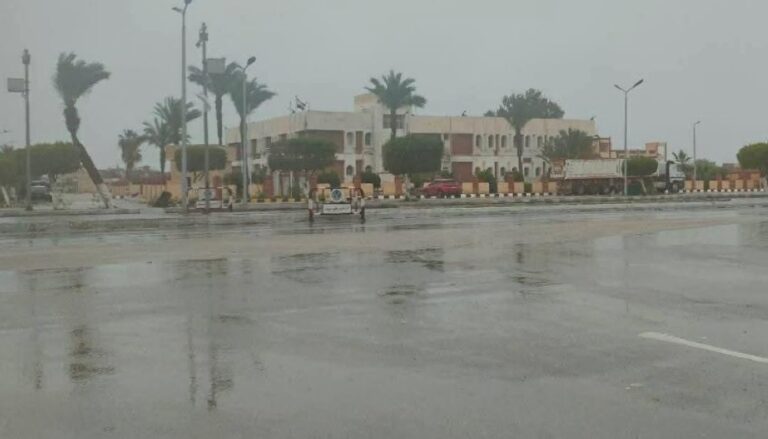 أمطار-غزيرة-وتقلبات-جوية-بالمرتفعات-الجنوبية-الغربية-وتمتد-للشرقية-والرياض