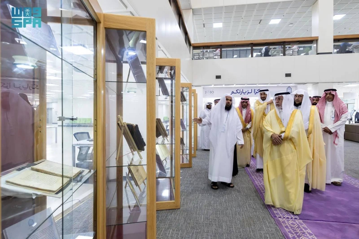 افتتاح-معرض-المخطوطات-والكتب-النادرة