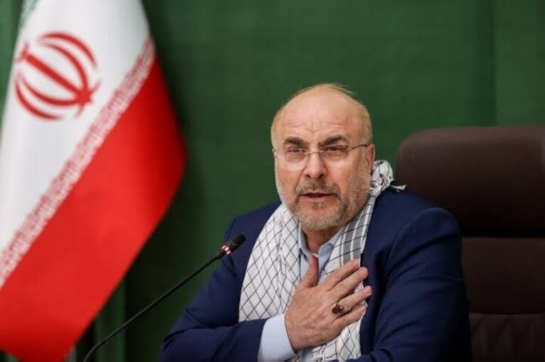 قاليباف:-المحادثات-مع-واشنطن-غير-منطقية-بعد-خروقات-وقف-إطلاق-النار