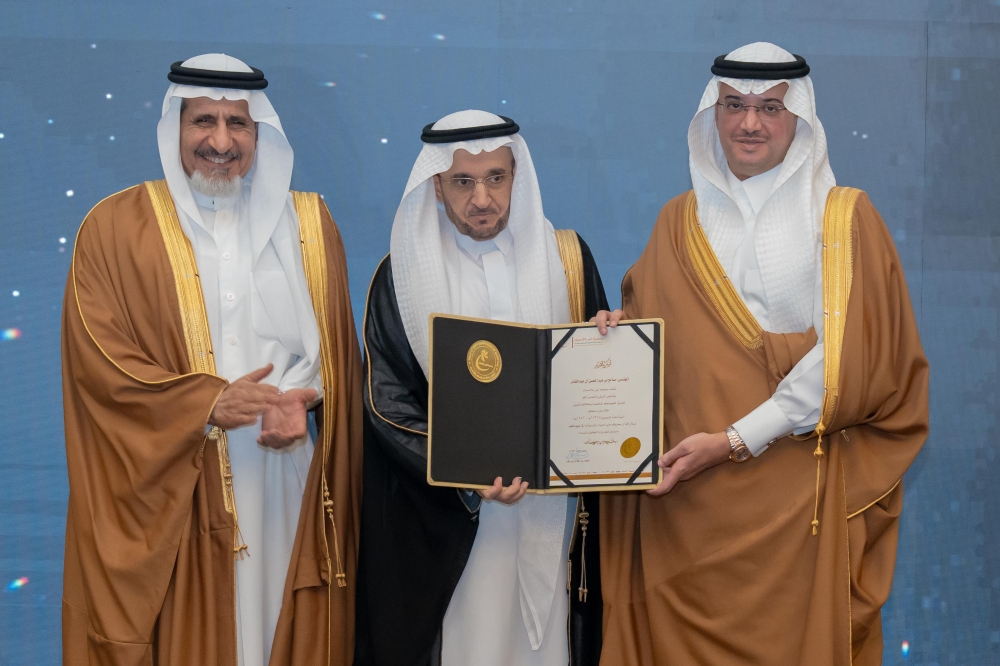 محافظ-الأحساء-يرعى-حفل-“بر-الأحساء”-بعد-إنجاز-وطني-في-جائزة-الملك-خالد