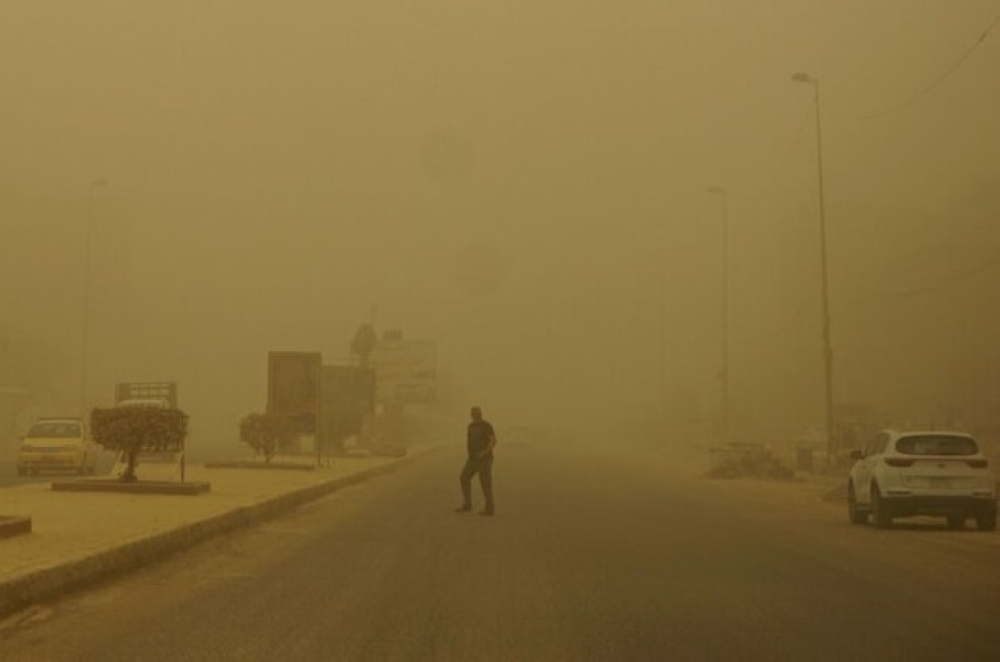 إنذار أحمر.. عواصف ترابية على منطقة الرياض خلال الليل