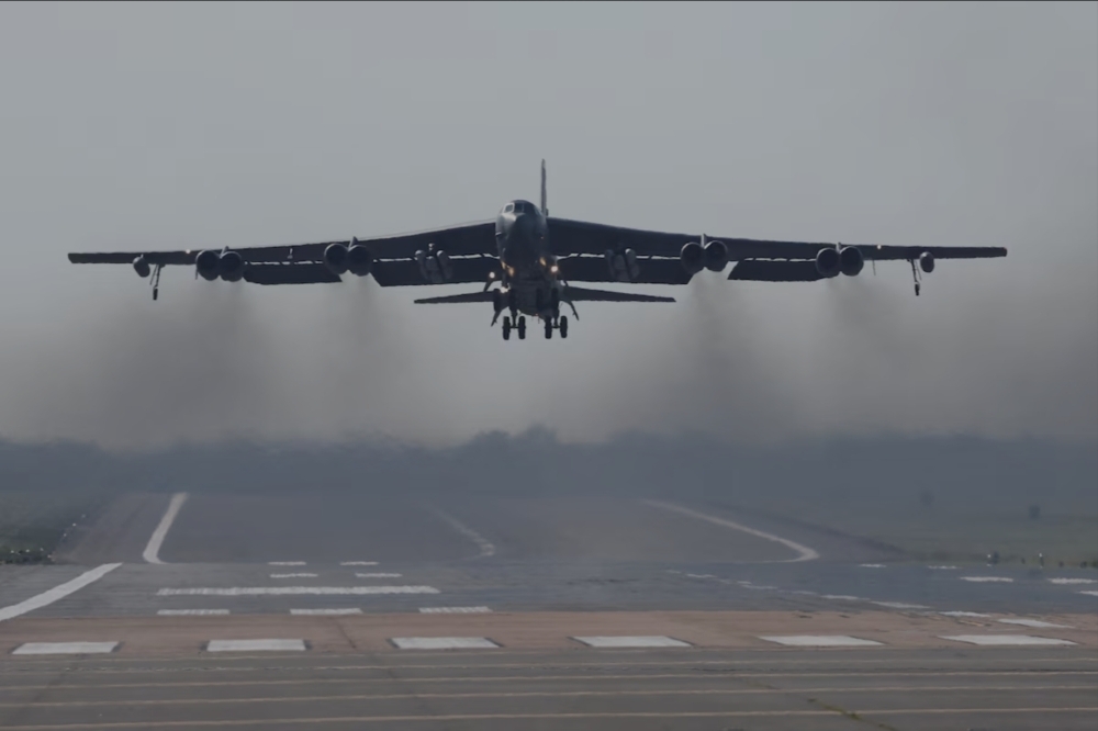 لبنان-خارج-الحسابات
-أسبوعان-يرسمان-مصير-الشرق-الأوسط