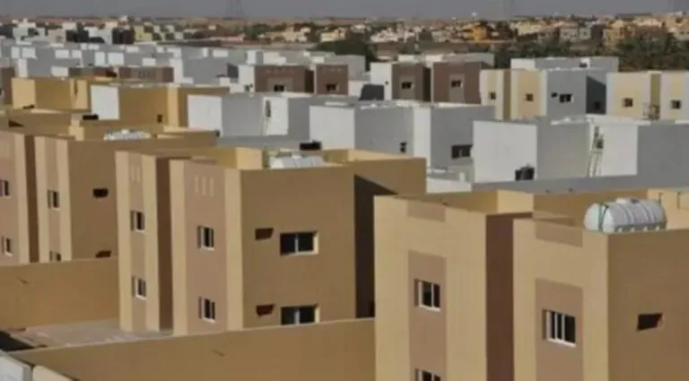 تصل-إلى-20%-من-الغرامة.-اعتماد-ضوابط-مكافآت-المبلّغين-عن-مخالفات-الإيجار