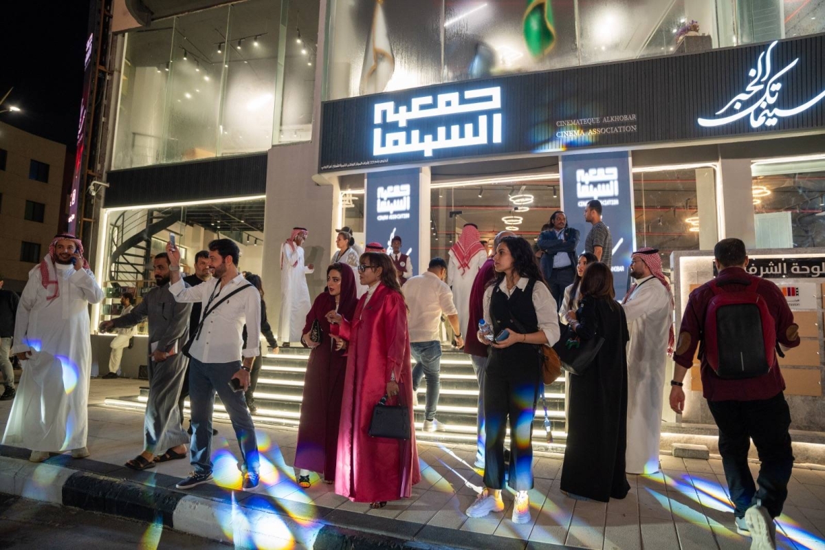 حين-تعجز-الكاميرا-عن-البوح…-الأدب-ينتصر:-“جمعية-السينما”-تستنطق-المسكوت-عنه-بين-الرواية-والشاشة-في-سينماتك-الخبر