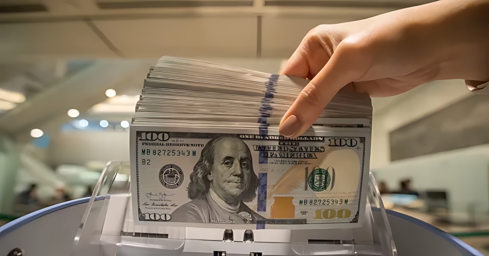 سعر-الدولار-مقابل-الجنيه-اليوم-الأحد.-استقرار-في-البنوك-المصرية