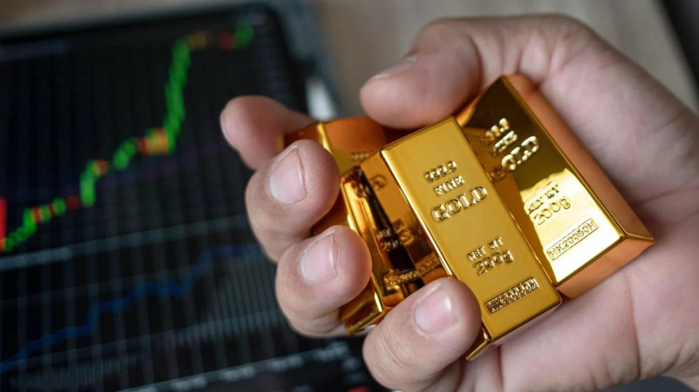 أسعار-الذهب-تواصل-التراجع-تحت-ضغط-الدولار-وصعود-أسعار-النفط