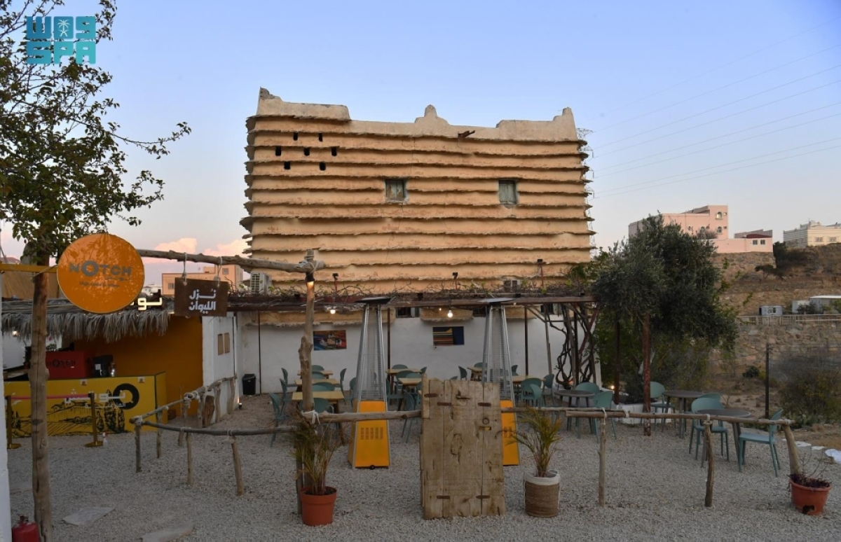 «عسير»-تعزز-موقعها-الاقتصادي-
بحضور-لافت-في-السجلات-التجارية-والقطاعات-الواعدة