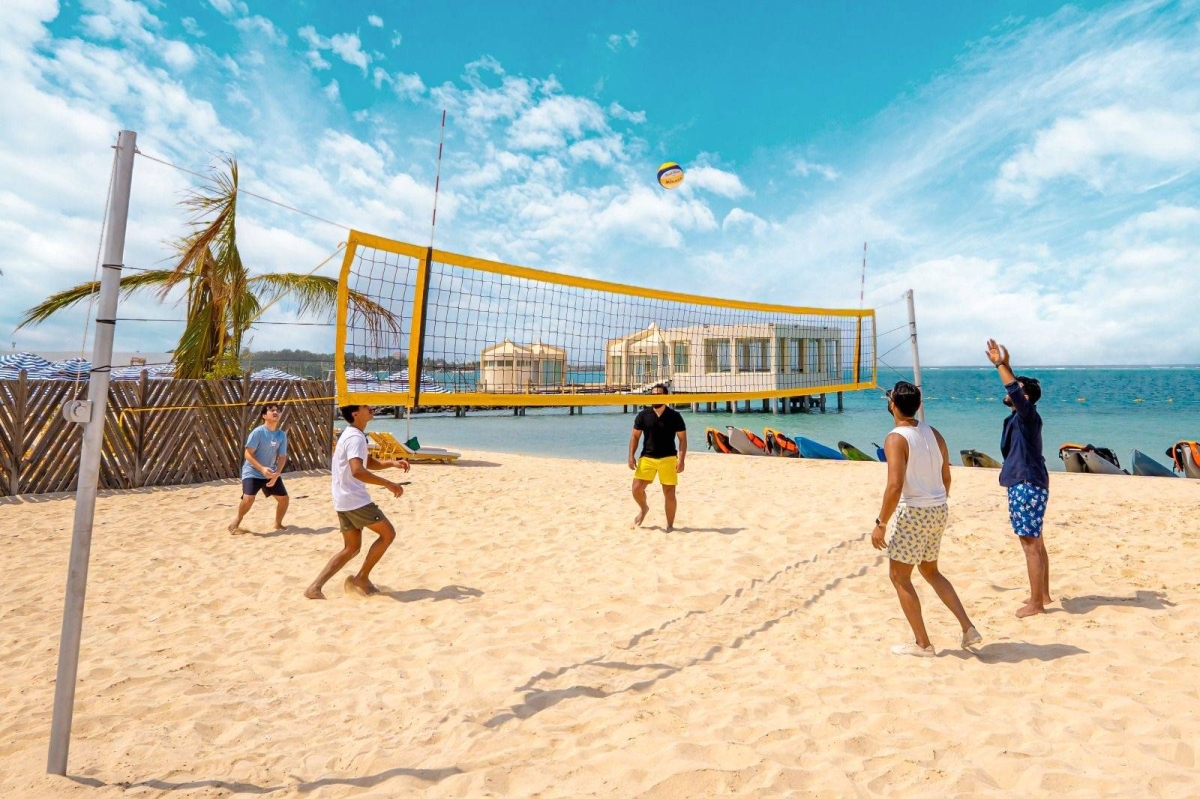 شواطئ-المملكة.-تجارب-ربيعية-لا-تشبه-غيرها