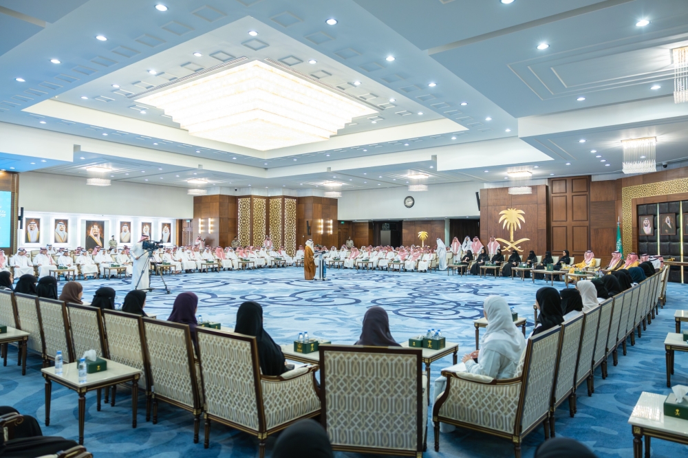 أمير-الشرقية-يرعى-حفل-تكريم-الطلاب-والطالبات-المتميزين-الفائزين-بجائزة-“منافس”-لعام-2025