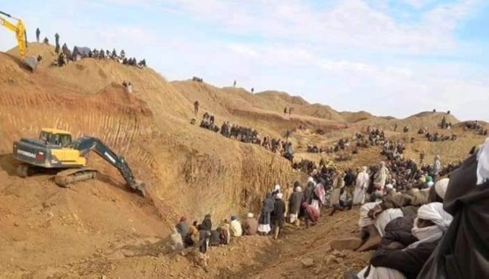 5-قتلى-وعشرات-العالقين-في-انهيار-منجم-للتنقيب-عن-الذهب-بالسودان