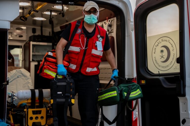 الهلال-الأحمر-يباشر-122-ألف-بلاغ-إسعافي-خلال-3-أشهر-في-مكة