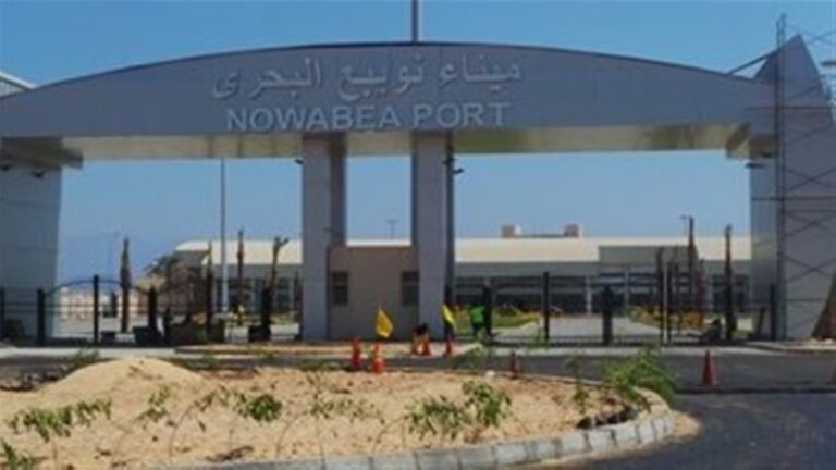 إغلاق-ميناء-نويبع-البحري-في-مصر-بسبب-الأحوال-الجوية