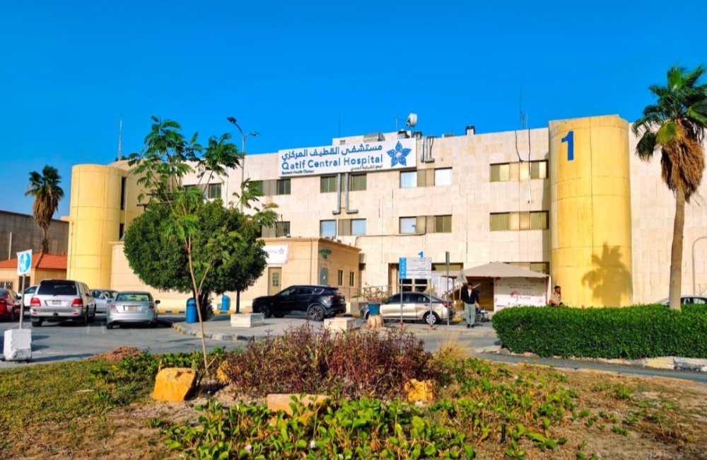 إنقاذ-أربعينية-من-سمنة-مفرطة.-و150-عملية-معقدة-بالقطيف