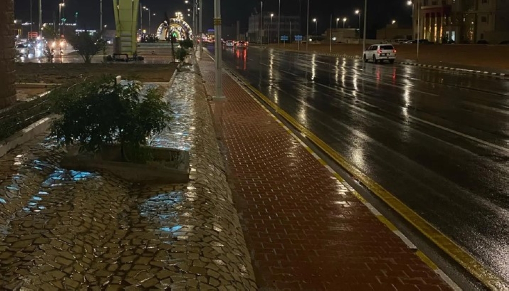 طقس السعودية.. أمطار غزيرة على طريف في الحدود الشمالية