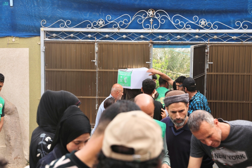 إغاثة-الشعب-الفلسطيني.-المملكة-توزّع-سلال-غذائية-في-قطاع-غزة