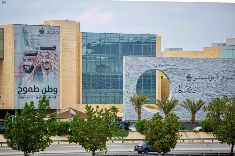 استعدادًا-لموسم-حج-1447.-“السياحة”-تناقش-جاهزية-مرافق-الضيافة-في-مكة