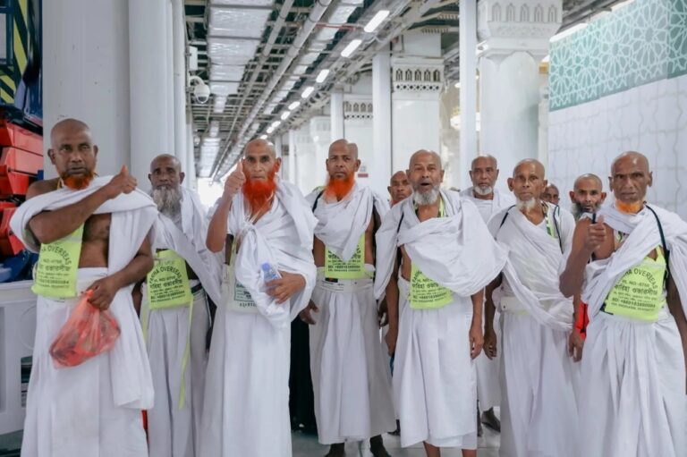 طلائع-حجاج-بيت-الله-الحرام-يصلون-إلى-مكة-المكرمة