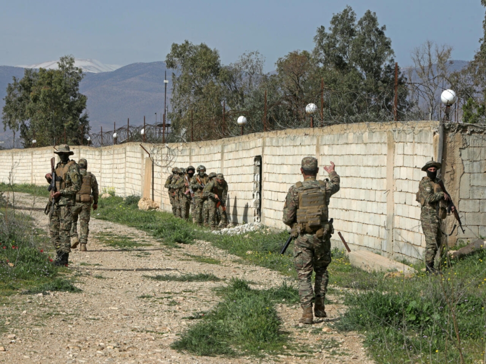 سوريا-تتهم-حزب-الله-بالتخطيط-لإطلاق-صواريخ-“خارج-الحدود”