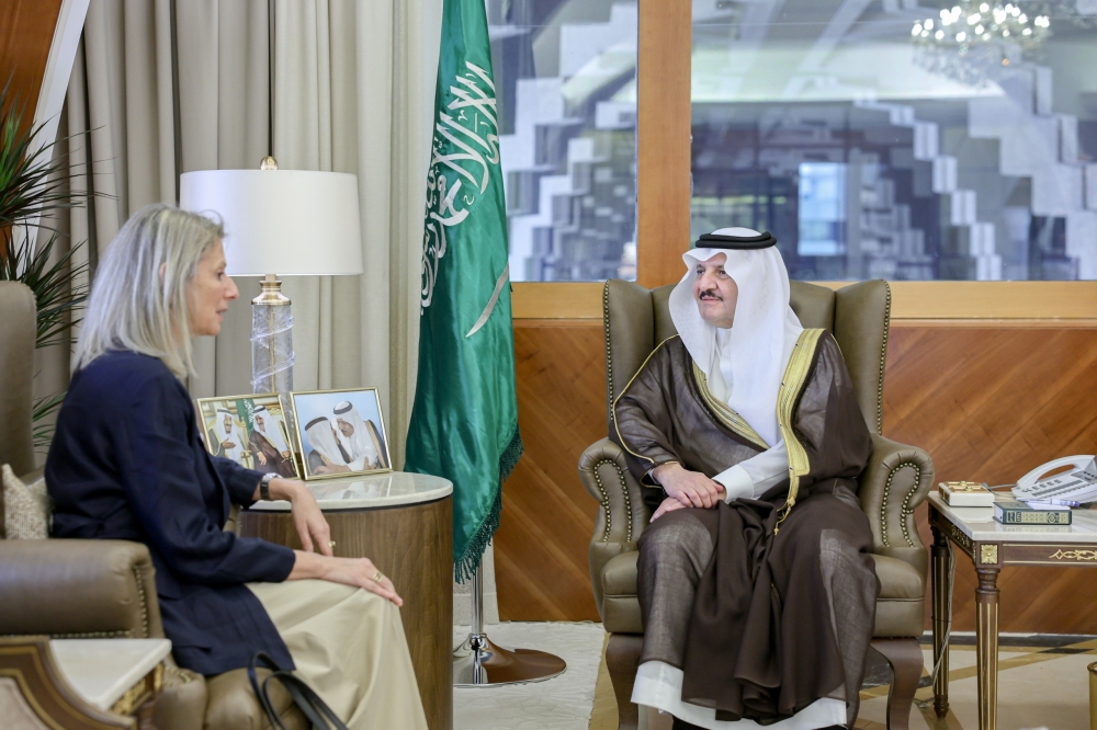 أمير الشرقية يستقبل سفيرة الجمهورية الهيلينية لدى المملكة