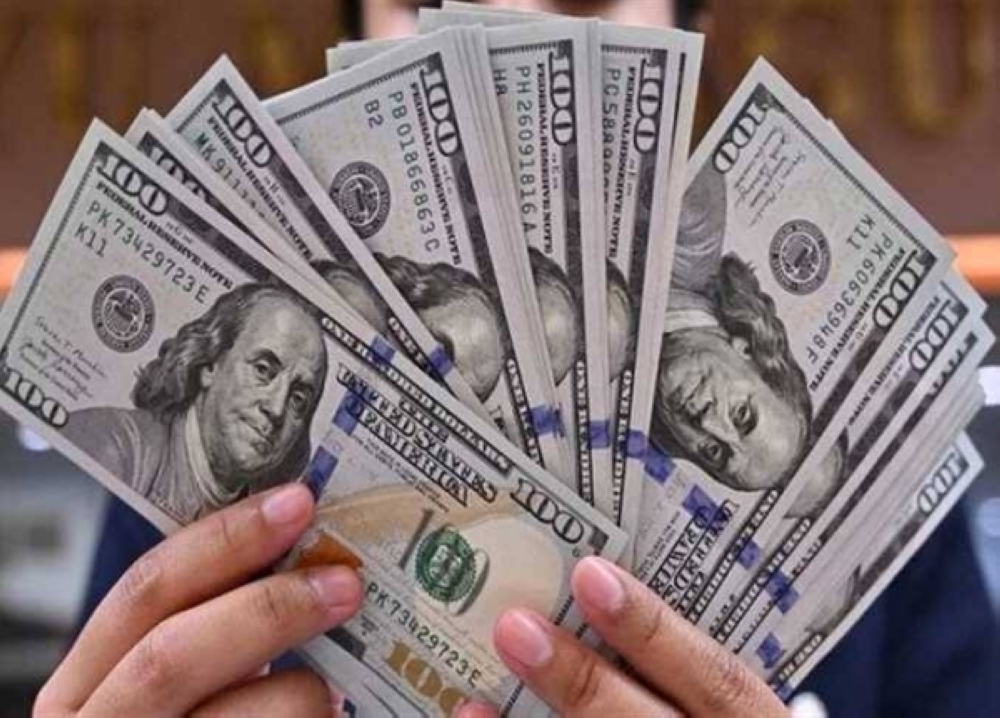 سعر-الدولار-يعود-للارتفاع-مقابل-الجنيه-المصري-في-ختام-تعاملات-الإثنين
