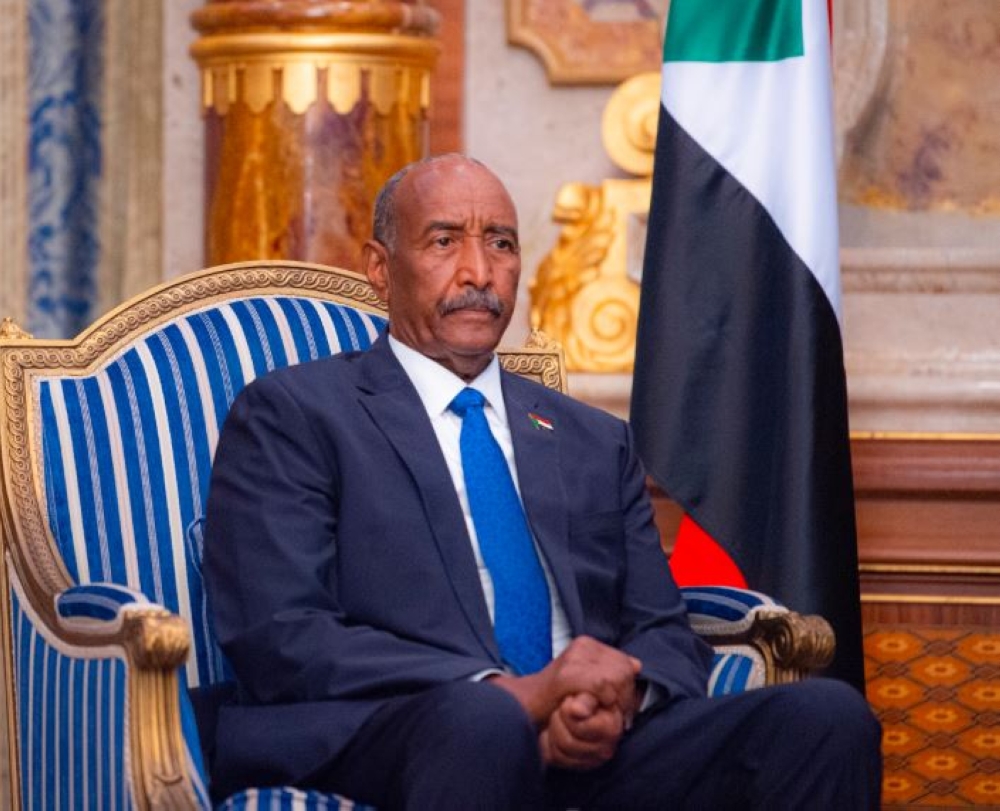 ولي-العهد-يستقبل-رئيس-مجلس-السيادة-الانتقالي-في-السودان