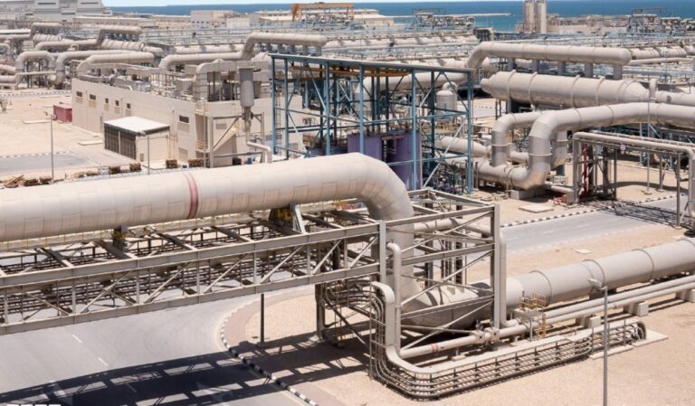 دخل موسوعة غينيس.. إنجاز سعودي يُعيد تعريف كفاءة تحلية المياه عالميًا