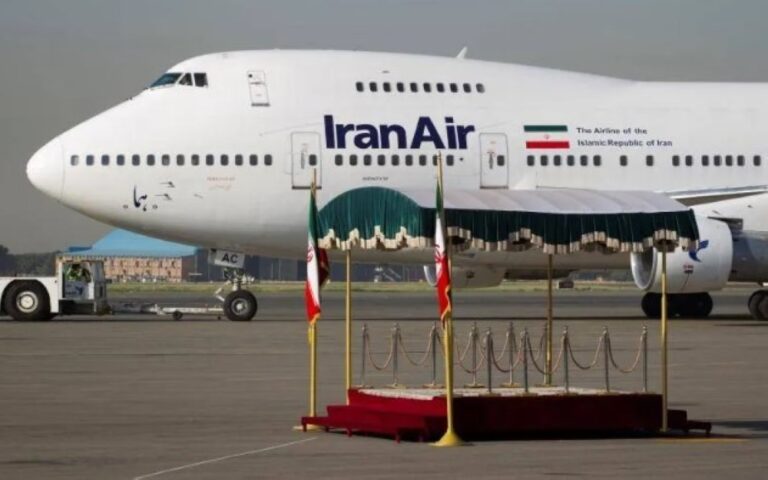 بعد-إغلاق-استمر-لأسابيع.-إيران-تُعيد-فتح-مطاري-طهران-الرئيسيين