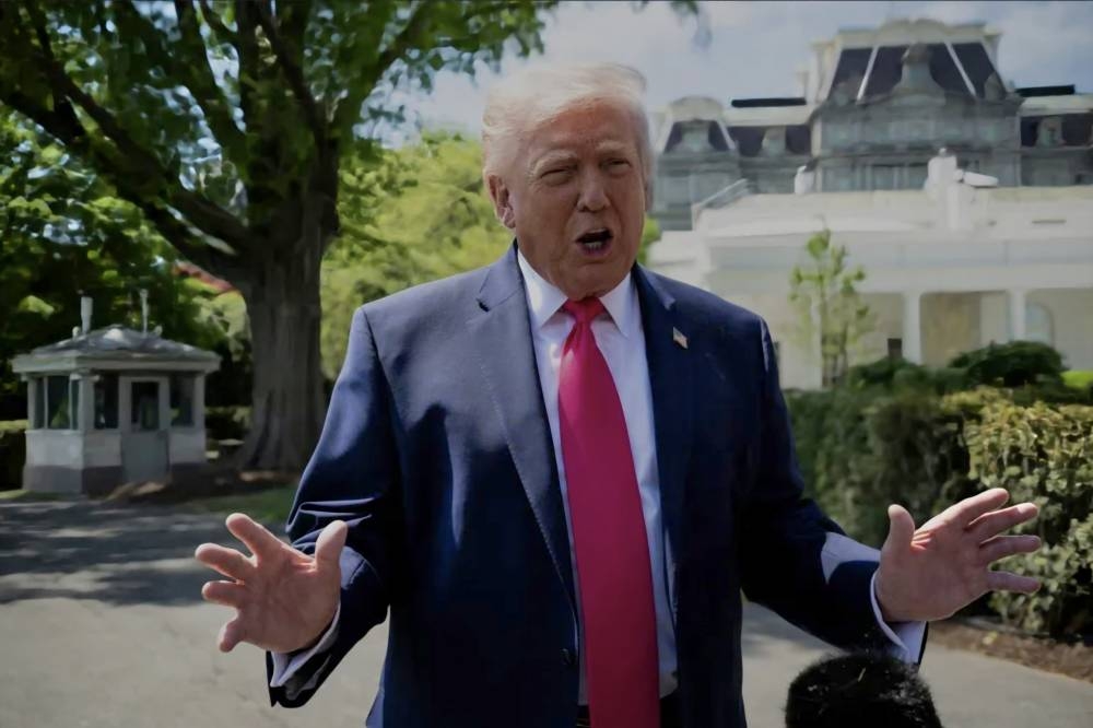 ترمب:-الأمر-بالغ-الخطورة
موت-واختفاء-11-عالما-أمريكيا-تصفية-أم-صدفة؟