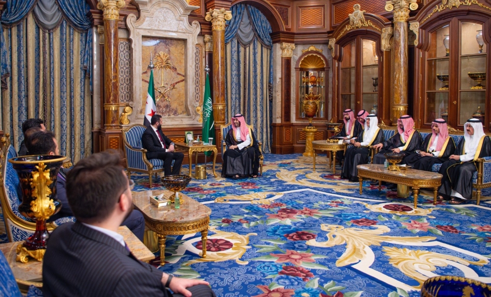 سمو-ولي-العهد-يلتقي-الرئيس-السوري