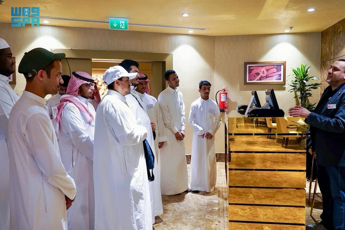 واجهة-أم-القرى-الثقافية-تستقبل-وفد-مركز-الأمير-محمد-بن-سلمان-العالمي-للخط-العربي