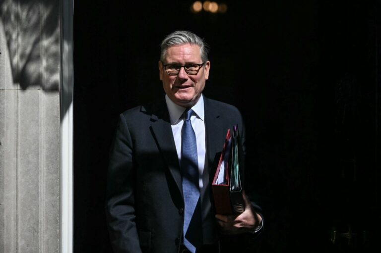 بسبب-قضية-ماندلسون.-ستارمر-يرفض-الاستقالة-وسط-عاصفة-سياسية-ببريطانيا