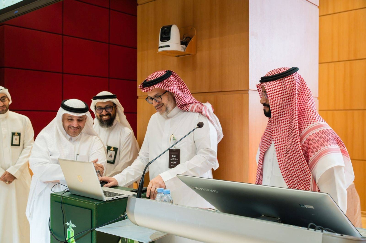 جامعة-الملك-عبدالعزيز-تُدشّن-برنامج-“مسارات-التعلم-المرن-في-الذكاء-الاصطناعي”-بمناسبة-عام-الذكاء-الاصطناعي-2026